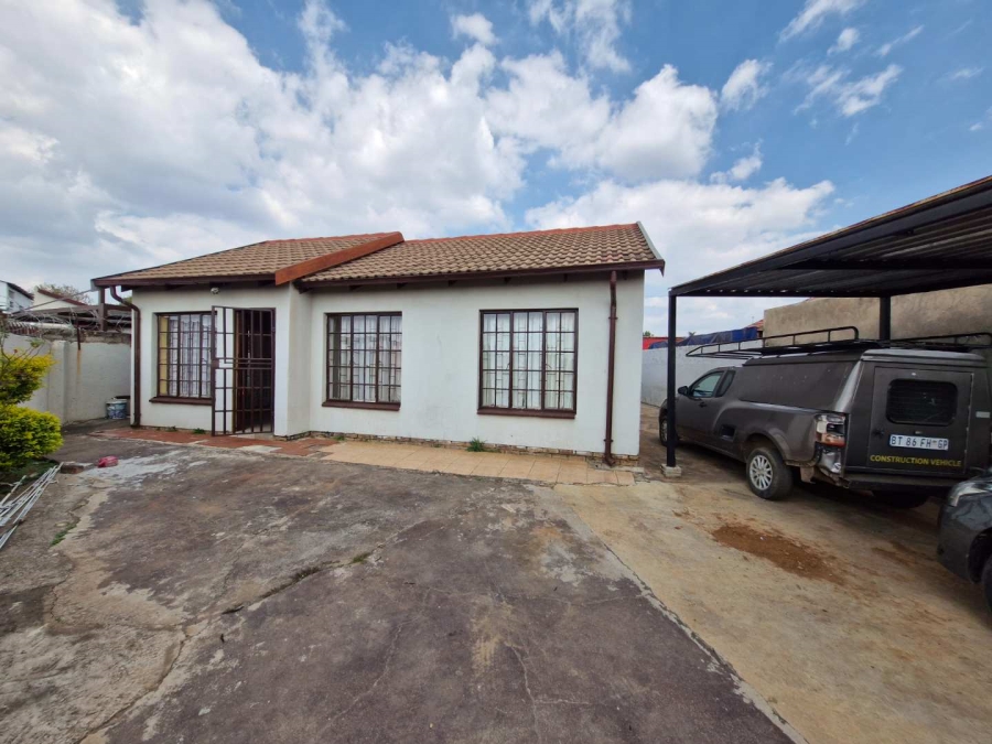 To Let 3 Bedroom Property for Rent in Nellmapius Gauteng