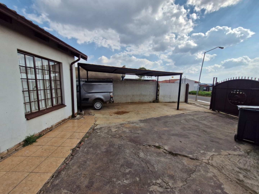 To Let 3 Bedroom Property for Rent in Nellmapius Gauteng