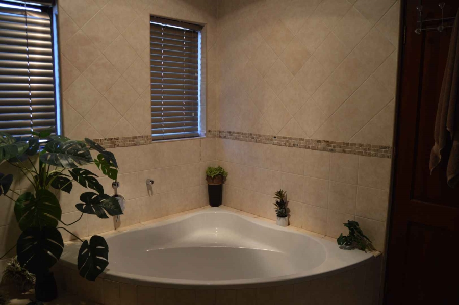 4 Bedroom Property for Sale in Montana Gauteng