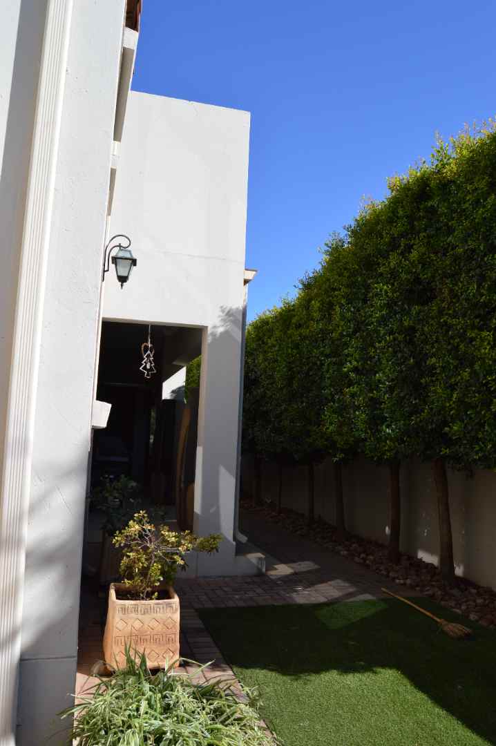 4 Bedroom Property for Sale in Montana Gauteng