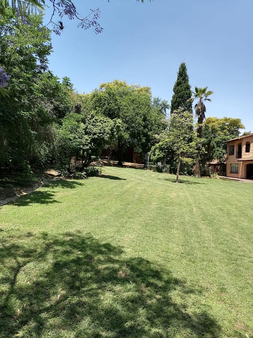 8 Bedroom Property for Sale in Ferndale Gauteng