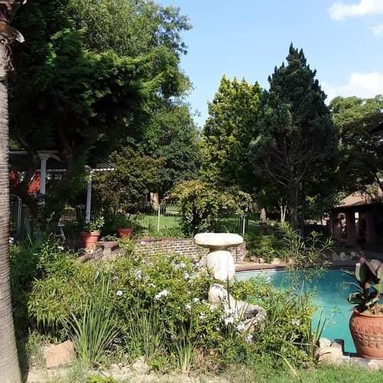 8 Bedroom Property for Sale in Ferndale Gauteng