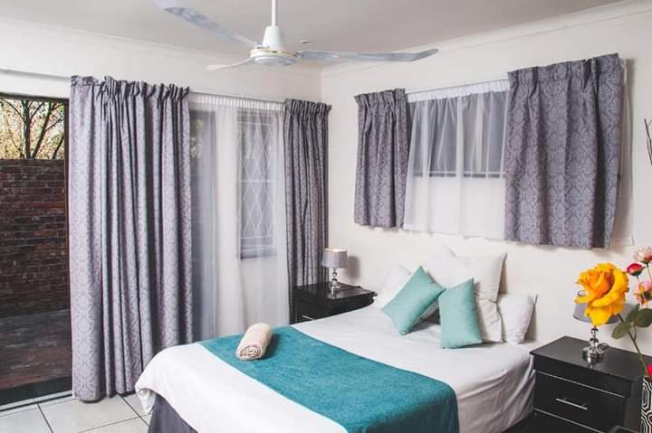 8 Bedroom Property for Sale in Ferndale Gauteng