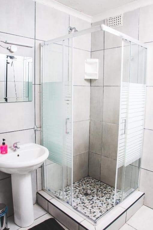 8 Bedroom Property for Sale in Ferndale Gauteng