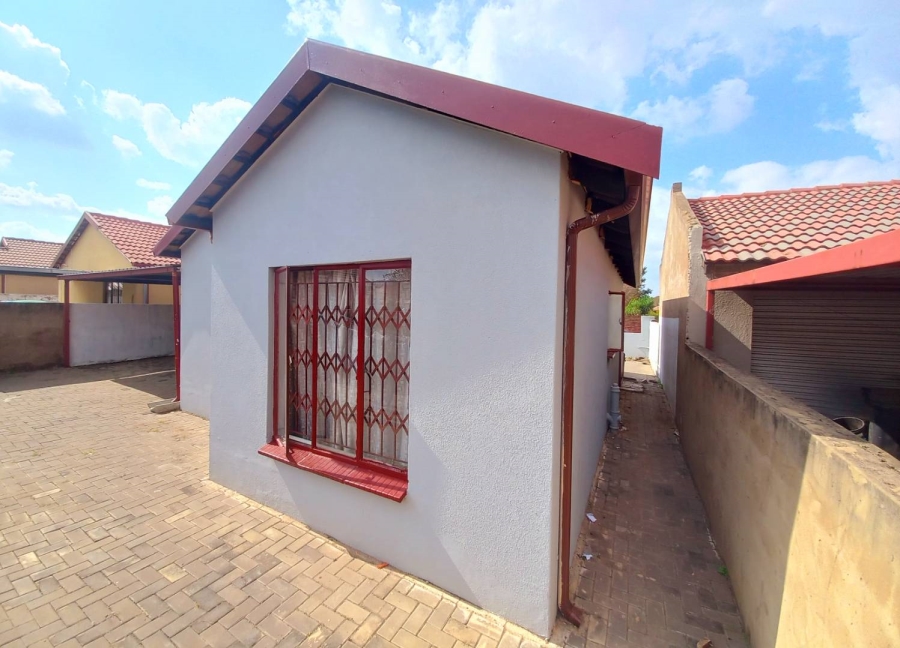 3 Bedroom Property for Sale in Elandspoort Gauteng