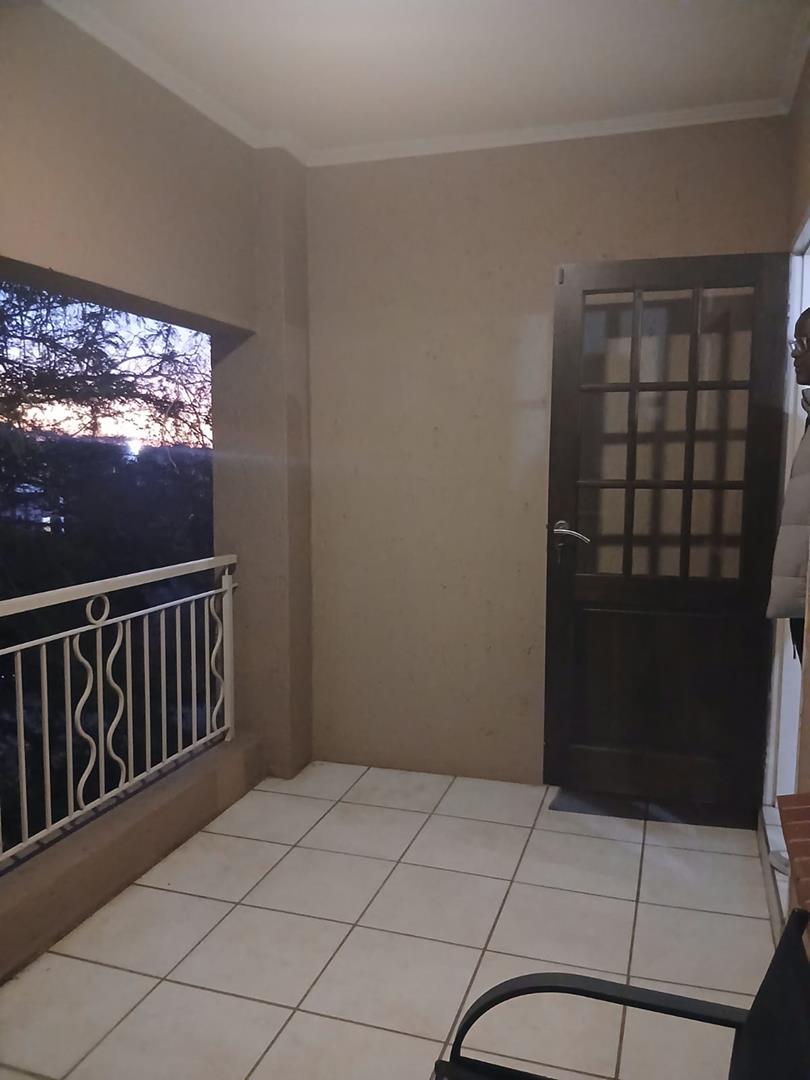 2 Bedroom Property for Sale in Sunninghill Gauteng
