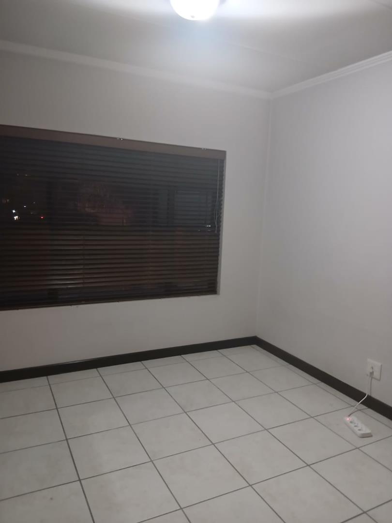 2 Bedroom Property for Sale in Sunninghill Gauteng
