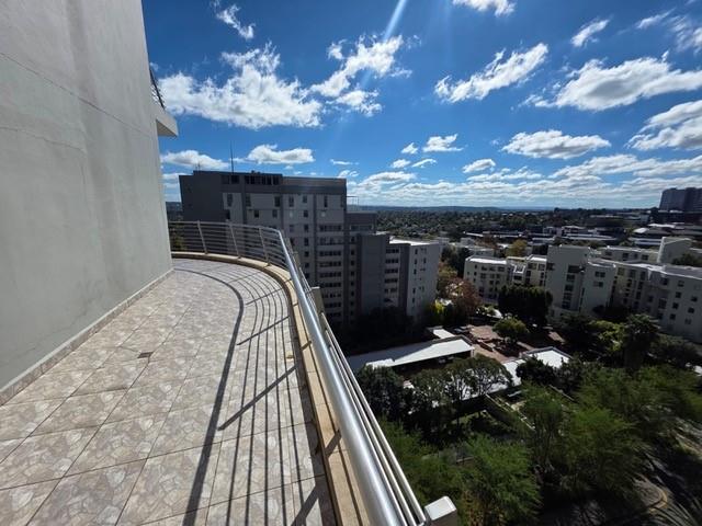2 Bedroom Property for Sale in Sandhurst Gauteng