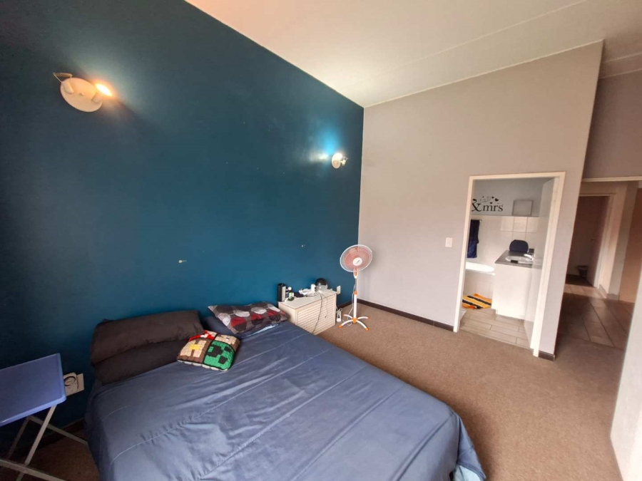 2 Bedroom Property for Sale in North Riding Gauteng