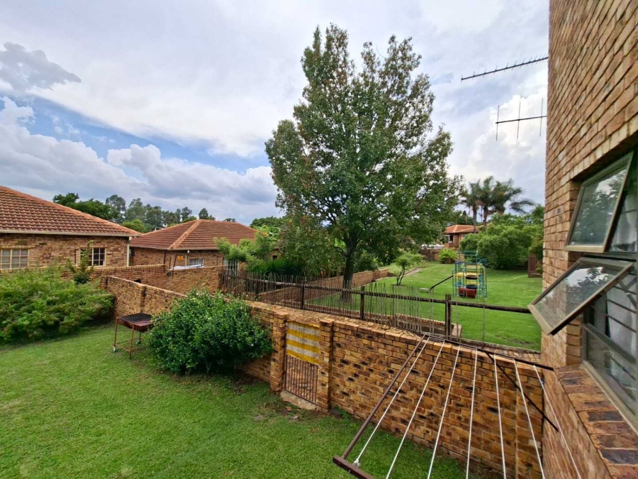 2 Bedroom Property for Sale in North Riding Gauteng