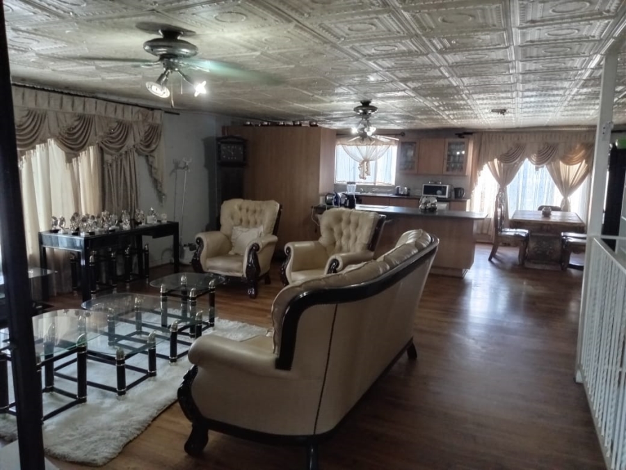 6 Bedroom Property for Sale in Alberton Gauteng