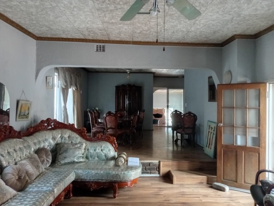 6 Bedroom Property for Sale in Alberton Gauteng