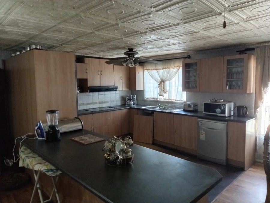 6 Bedroom Property for Sale in Alberton Gauteng
