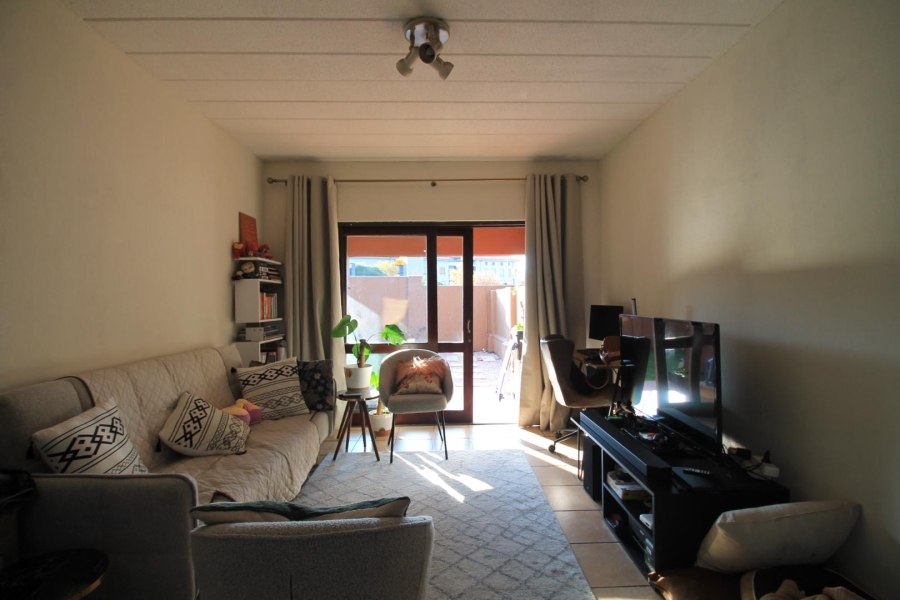 1 Bedroom Property for Sale in Magaliessig Gauteng