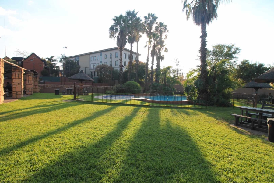 1 Bedroom Property for Sale in Magaliessig Gauteng