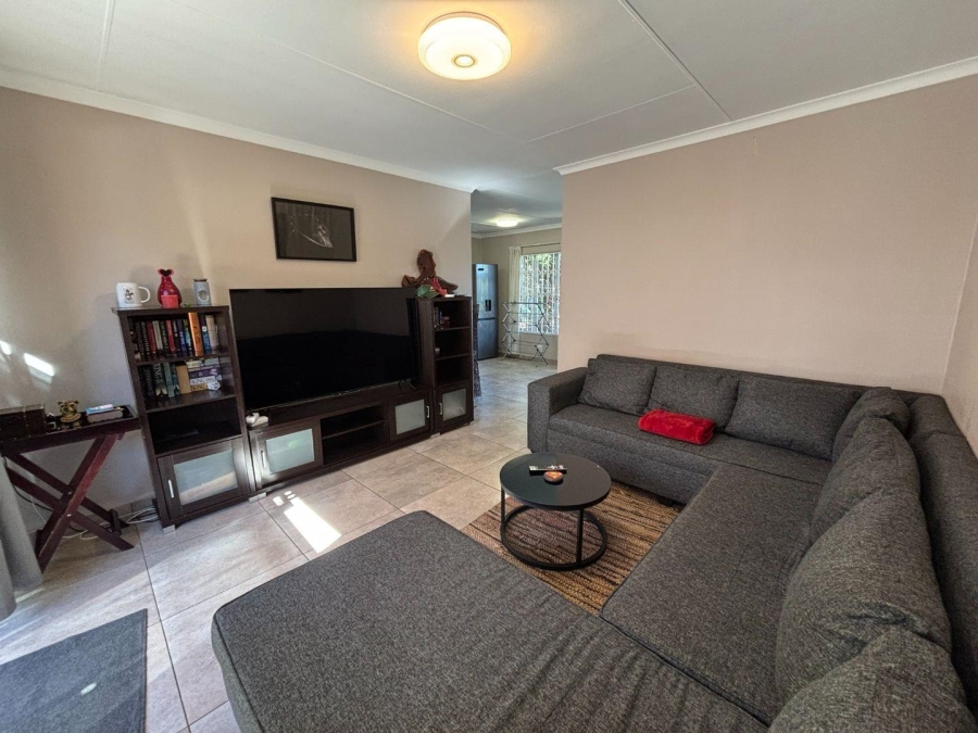 2 Bedroom Property for Sale in Erasmuskloof Gauteng