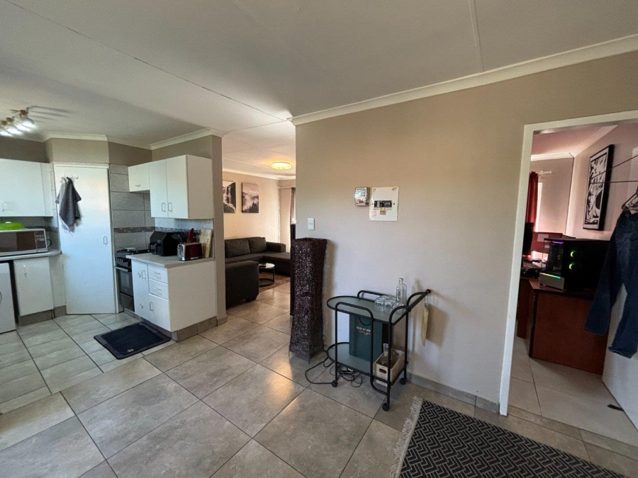 2 Bedroom Property for Sale in Erasmuskloof Gauteng