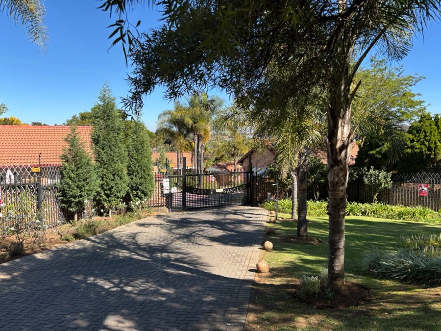 2 Bedroom Property for Sale in Erasmuskloof Gauteng