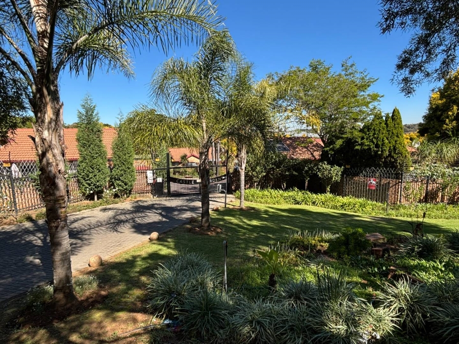 2 Bedroom Property for Sale in Erasmuskloof Gauteng