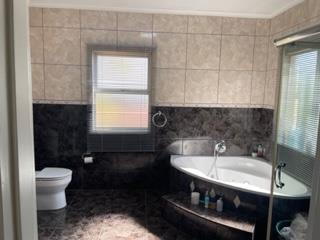 4 Bedroom Property for Sale in Bloubosrand Gauteng