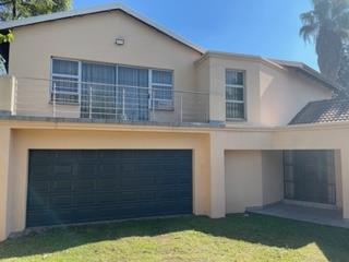 4 Bedroom Property for Sale in Bloubosrand Gauteng