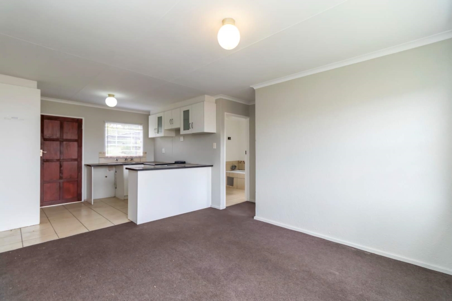 To Let 3 Bedroom Property for Rent in Weltevreden Park Gauteng