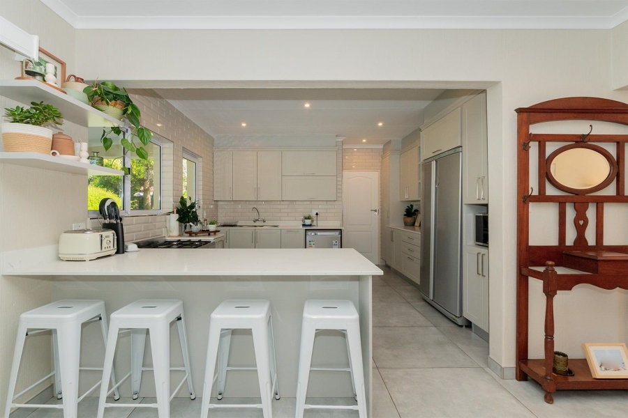 4 Bedroom Property for Sale in Van Riebeeck Park Gauteng