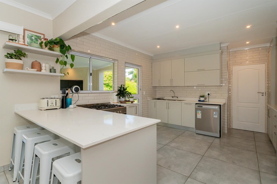 4 Bedroom Property for Sale in Van Riebeeck Park Gauteng