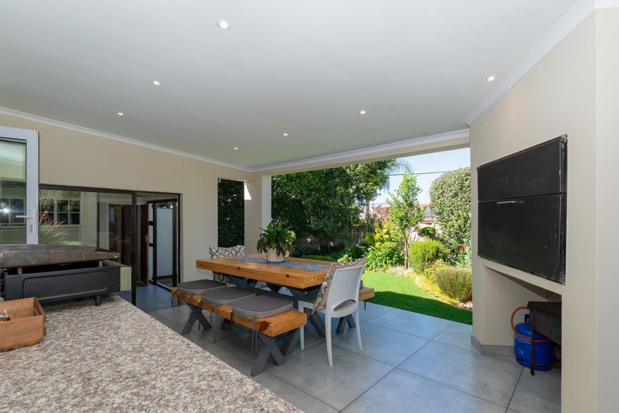 4 Bedroom Property for Sale in Van Riebeeck Park Gauteng
