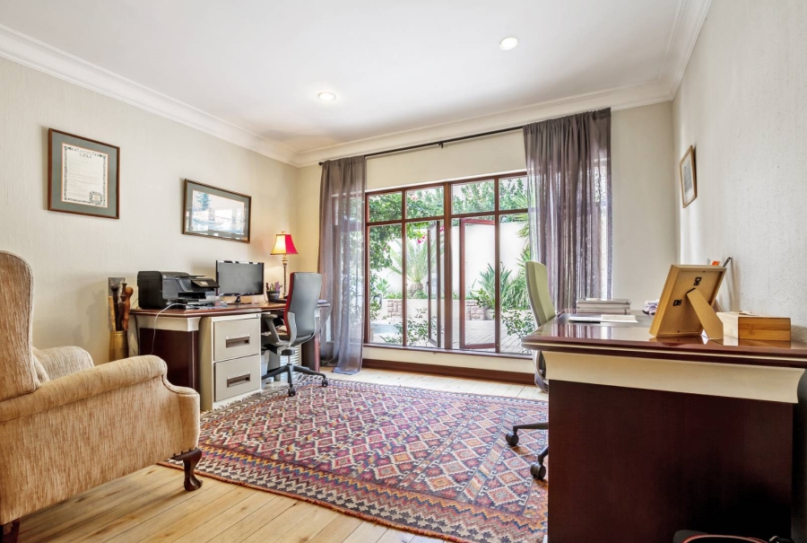 To Let 4 Bedroom Property for Rent in Dainfern Golf Estate Gauteng