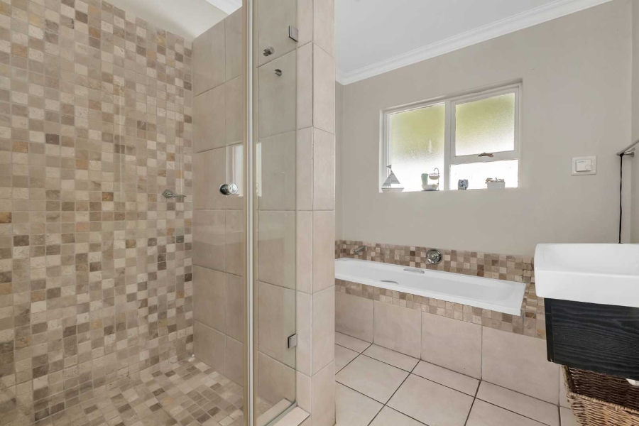 To Let 3 Bedroom Property for Rent in Dainfern Golf Estate Gauteng