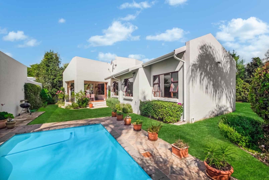 3 Bedroom Property for Sale in Lonehill Gauteng
