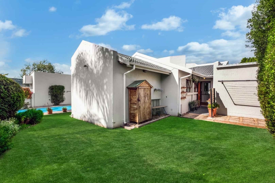 3 Bedroom Property for Sale in Lonehill Gauteng