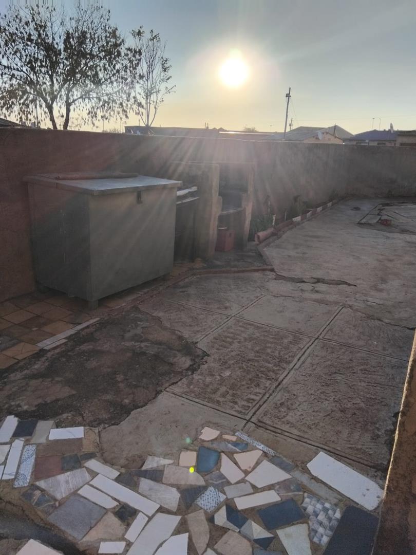 2 Bedroom Property for Sale in Vosloorus Gauteng