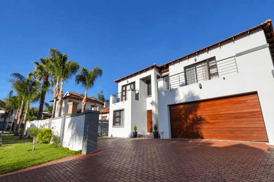 To Let 4 Bedroom Property for Rent in Strubensvallei Gauteng