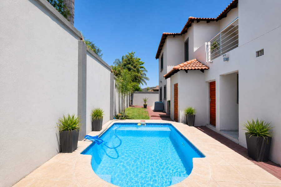 To Let 4 Bedroom Property for Rent in Strubensvallei Gauteng