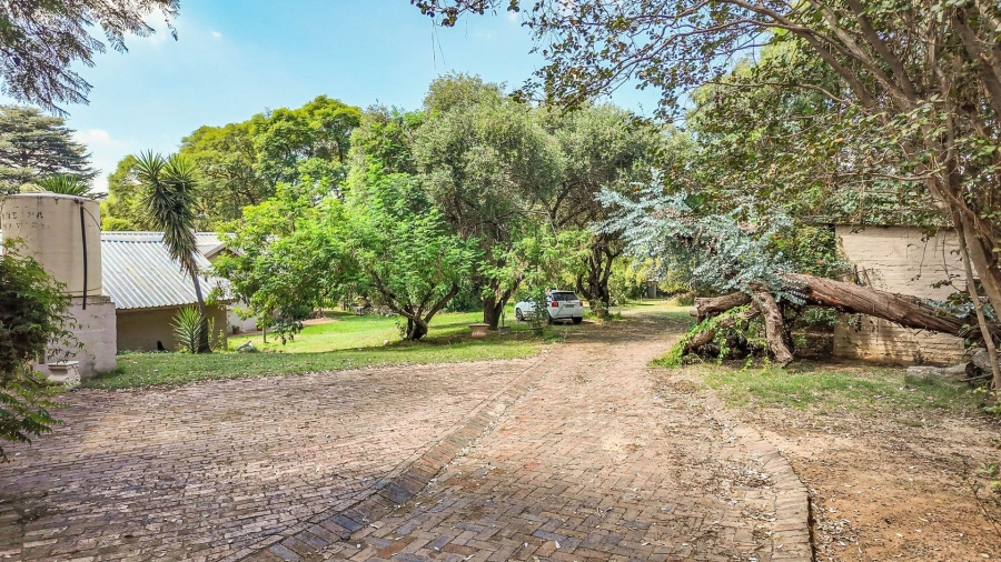 4 Bedroom Property for Sale in North Riding Gauteng
