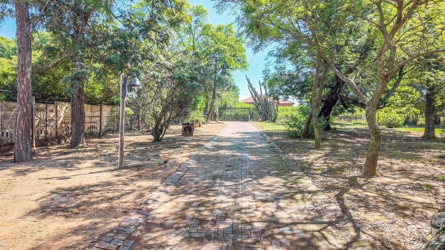 4 Bedroom Property for Sale in North Riding Gauteng