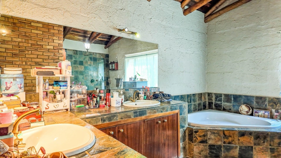 4 Bedroom Property for Sale in North Riding Gauteng