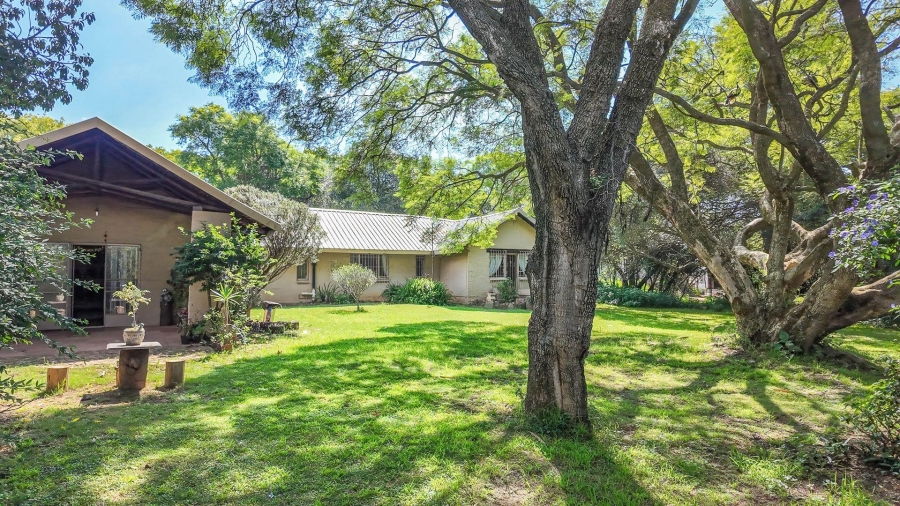 4 Bedroom Property for Sale in North Riding Gauteng