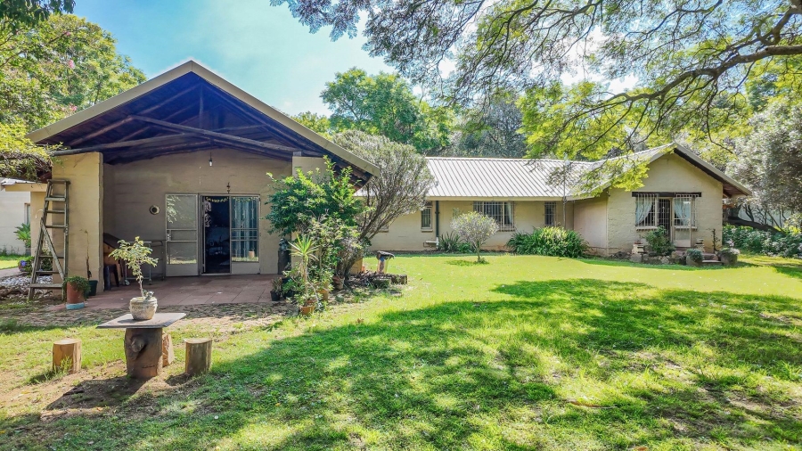 4 Bedroom Property for Sale in North Riding Gauteng