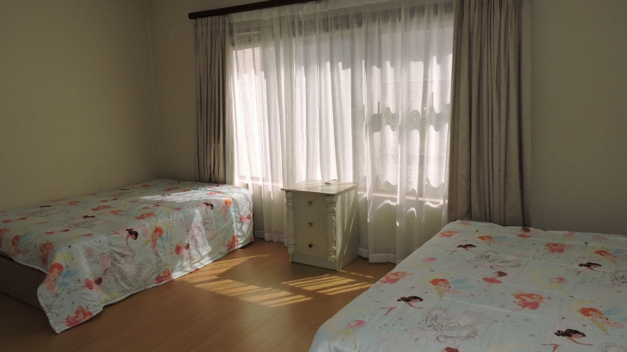3 Bedroom Property for Sale in Erasmuskloof Gauteng