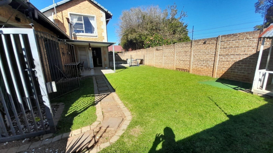 3 Bedroom Property for Sale in Birchleigh Gauteng