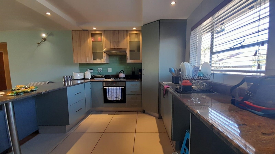 3 Bedroom Property for Sale in Birchleigh Gauteng