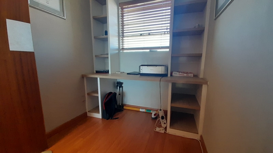 3 Bedroom Property for Sale in Birchleigh Gauteng