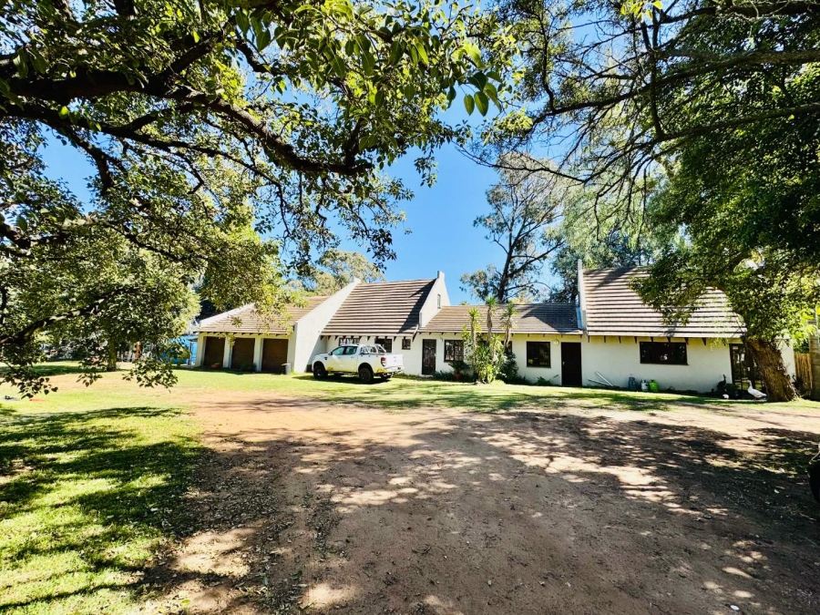 Commercial Property for Sale in Fairlead Gauteng