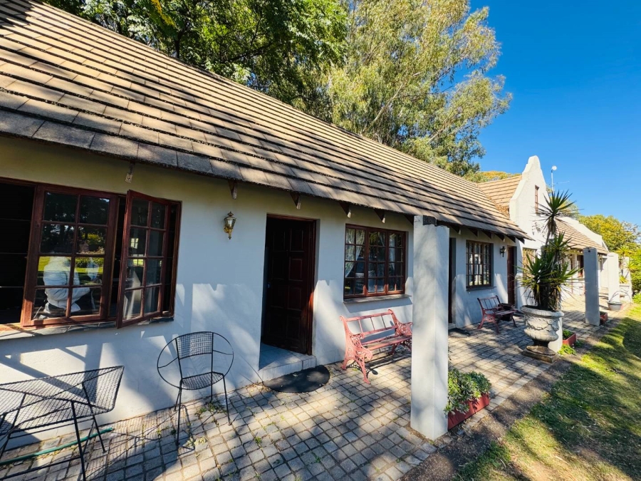 Commercial Property for Sale in Fairlead Gauteng