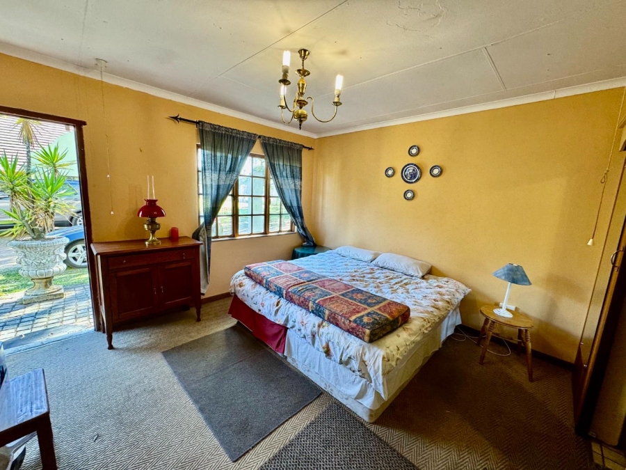 Commercial Property for Sale in Fairlead Gauteng