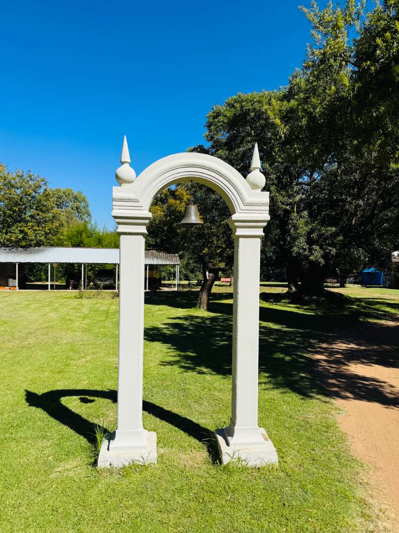 Commercial Property for Sale in Fairlead Gauteng