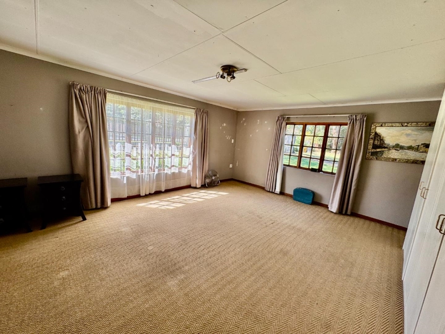 Commercial Property for Sale in Fairlead Gauteng
